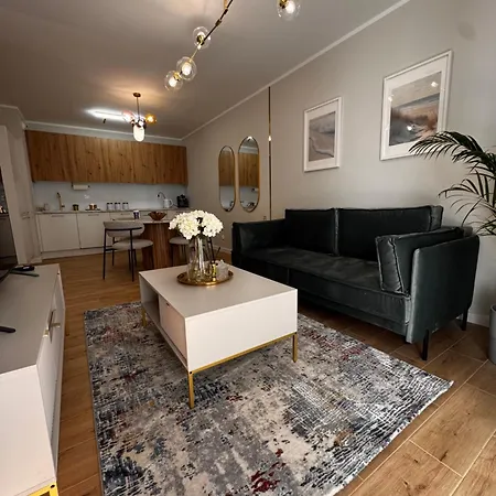 Apartment Zurawie *