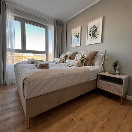 Apartment Zurawie *